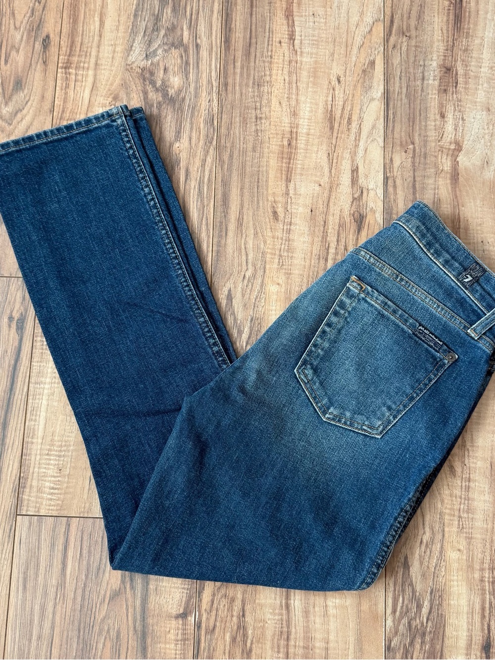 7 For All Mankind Women's Dark Blue Cropped Jeans